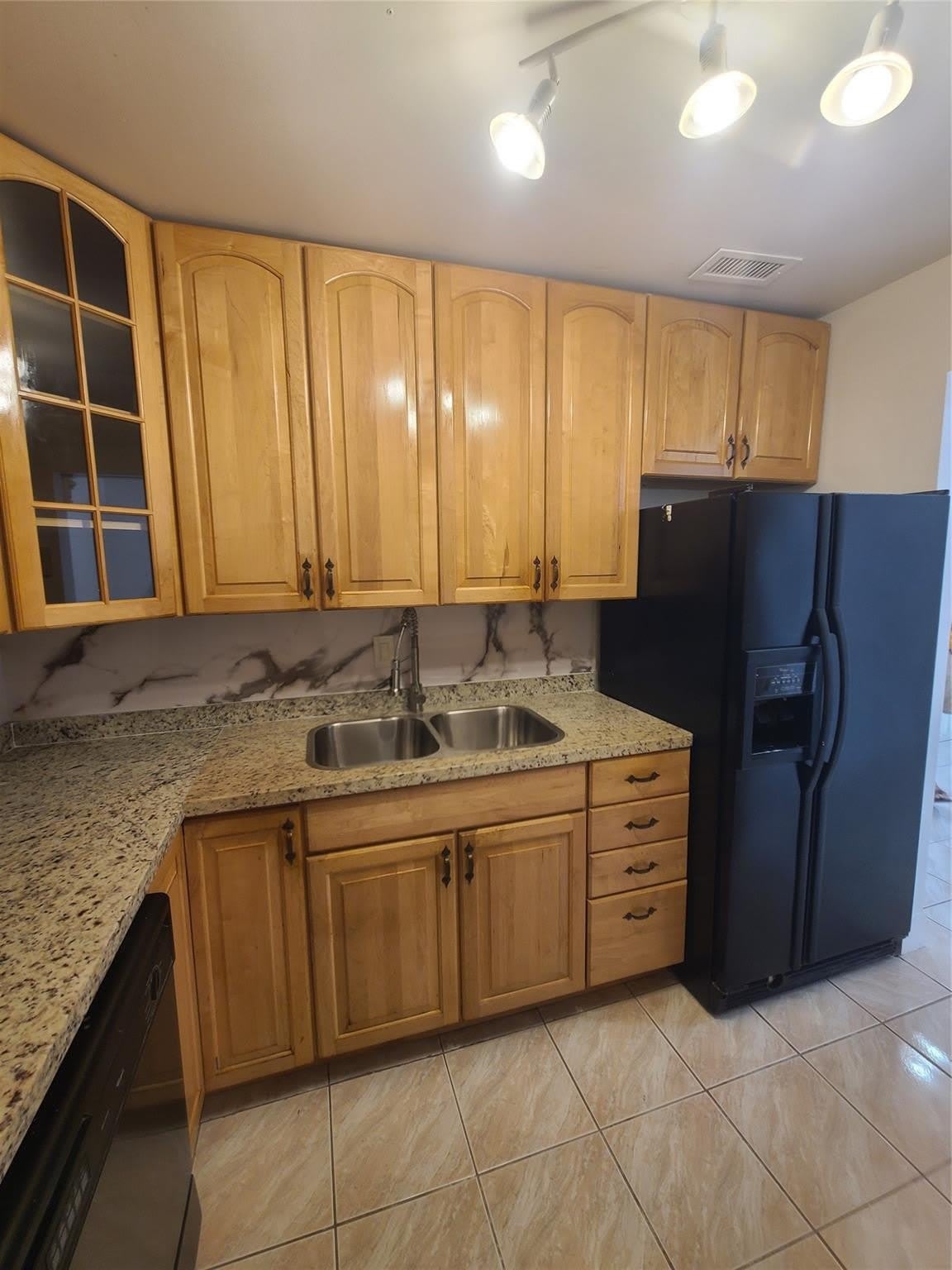 6391 Bay Club Drive – photo 5