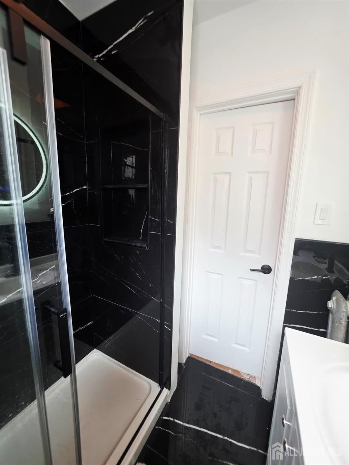 23 Maple Place – photo 2