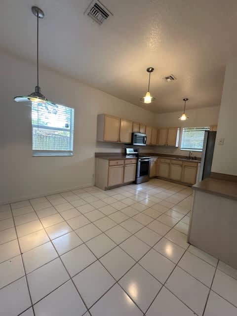 1731 Lavue Ave – photo 5