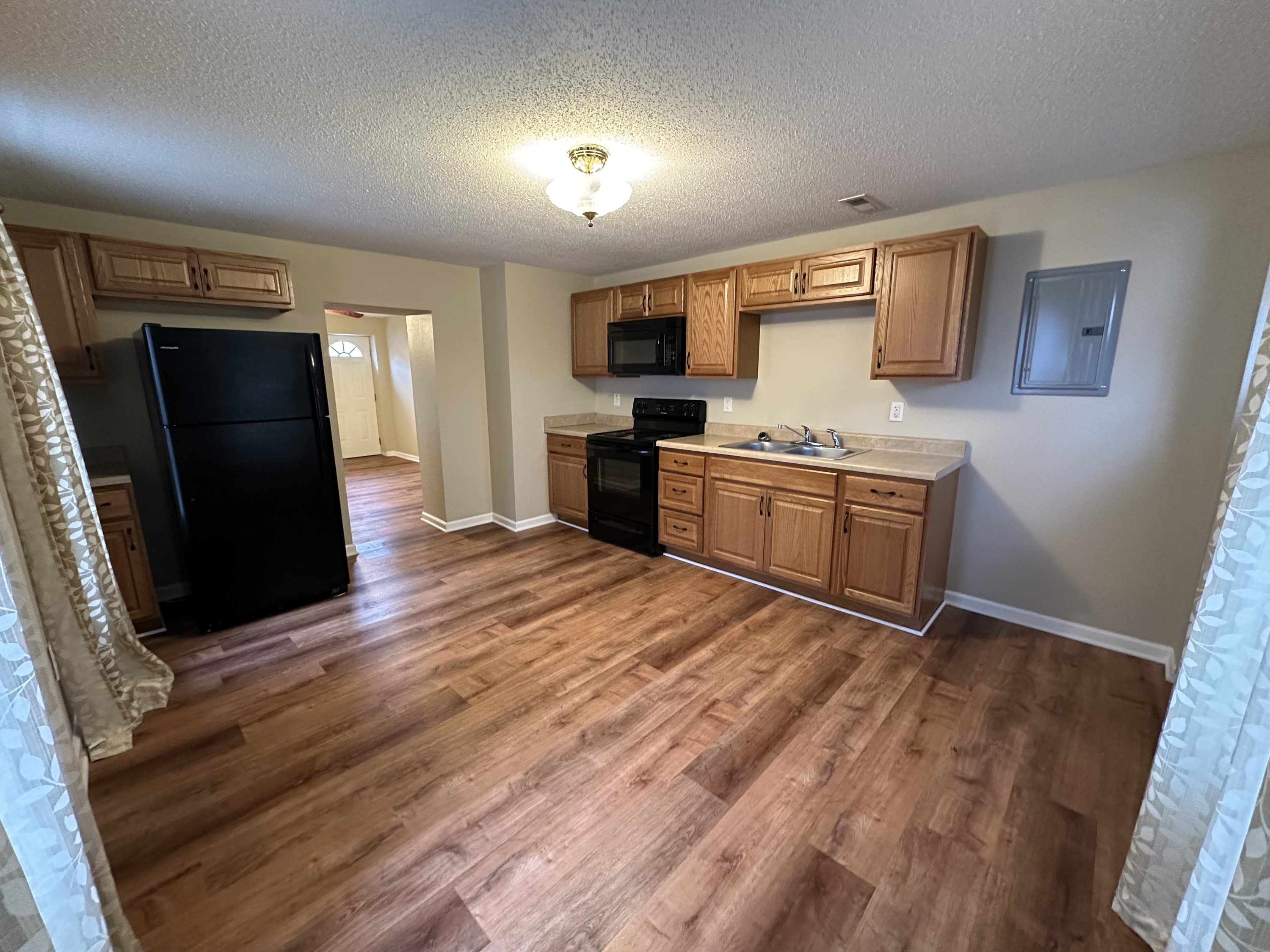 91 North Pike St – photo 4