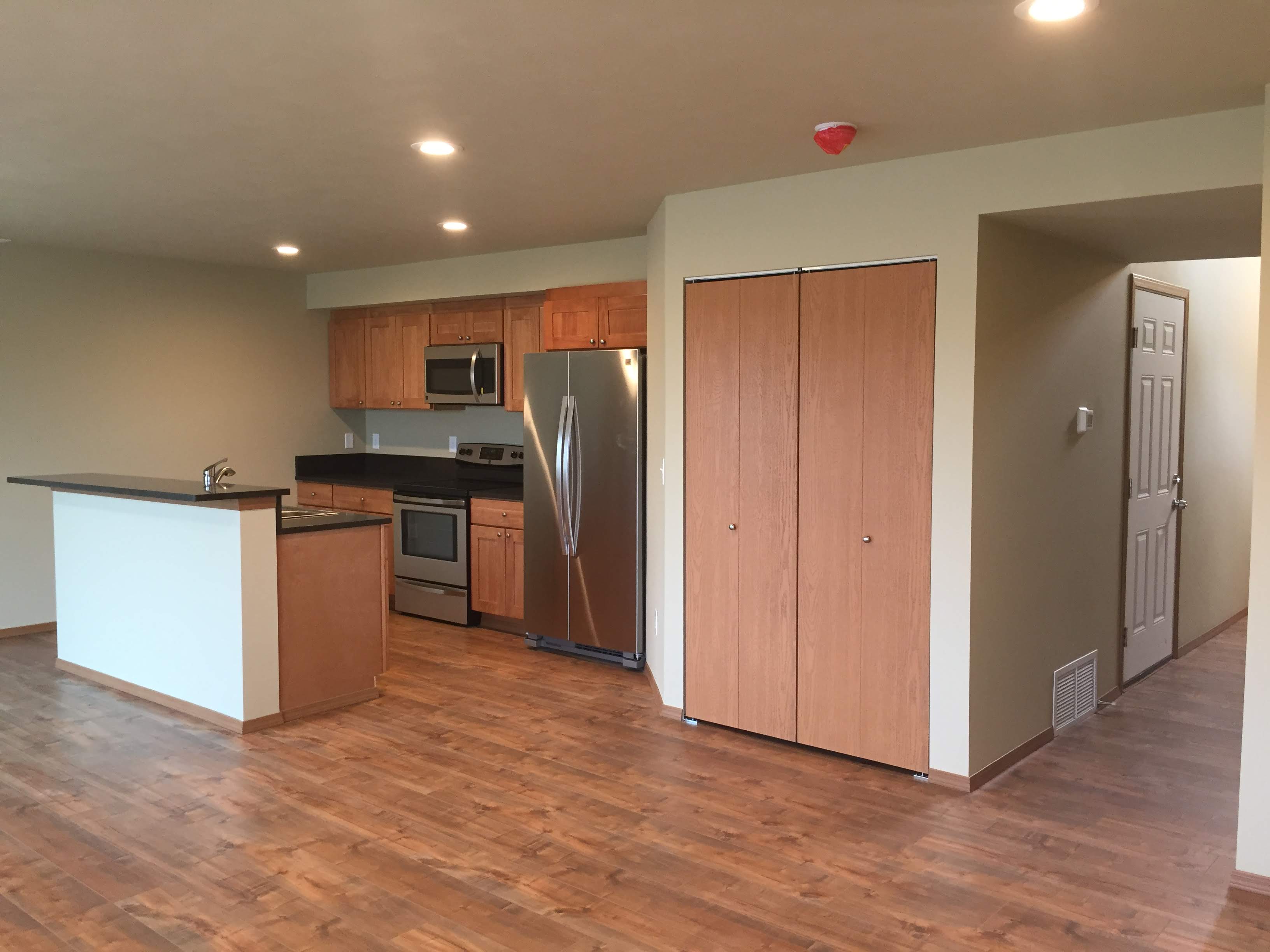 1104 N Tschirley Rd – photo 4