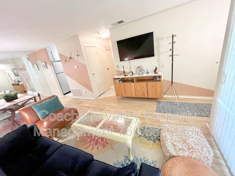 2860 N Los Felices Rd – photo 5