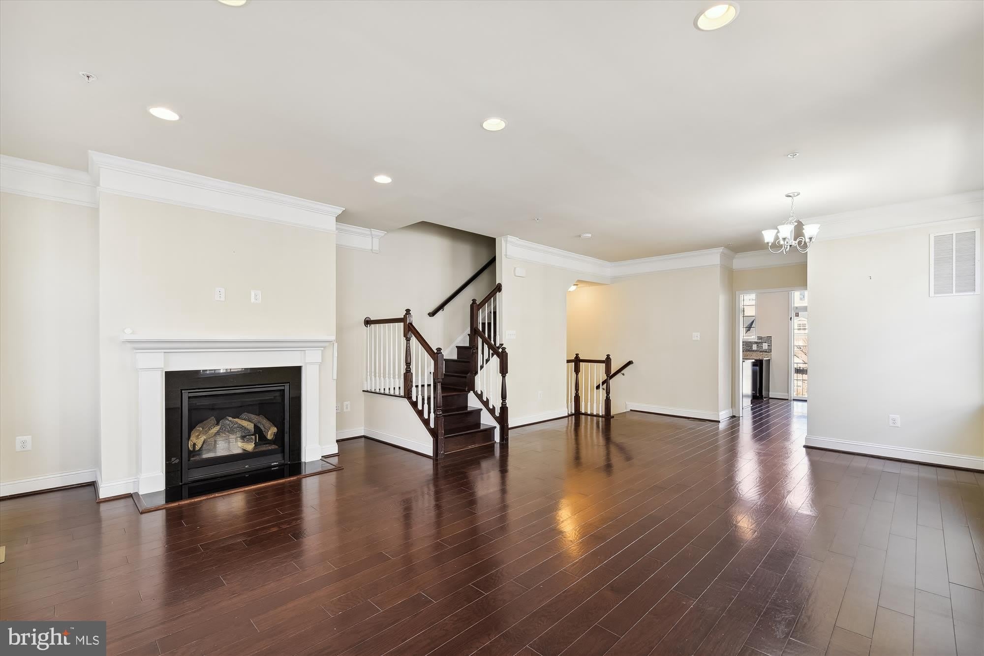 67 Linden Place – photo 5
