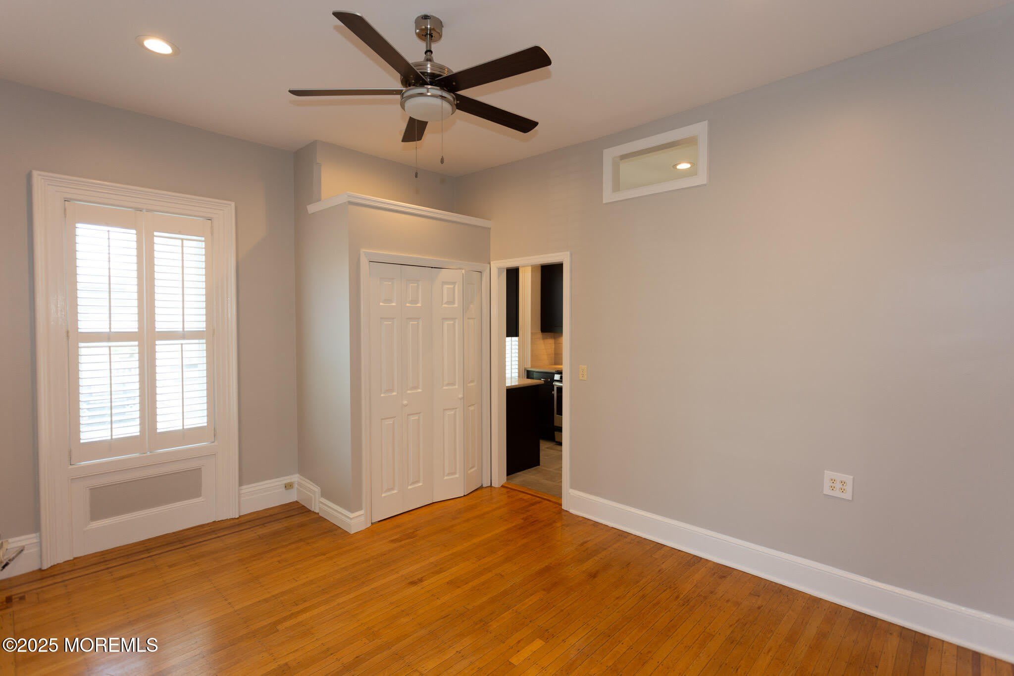 6 3Rd Avenue – photo 3
