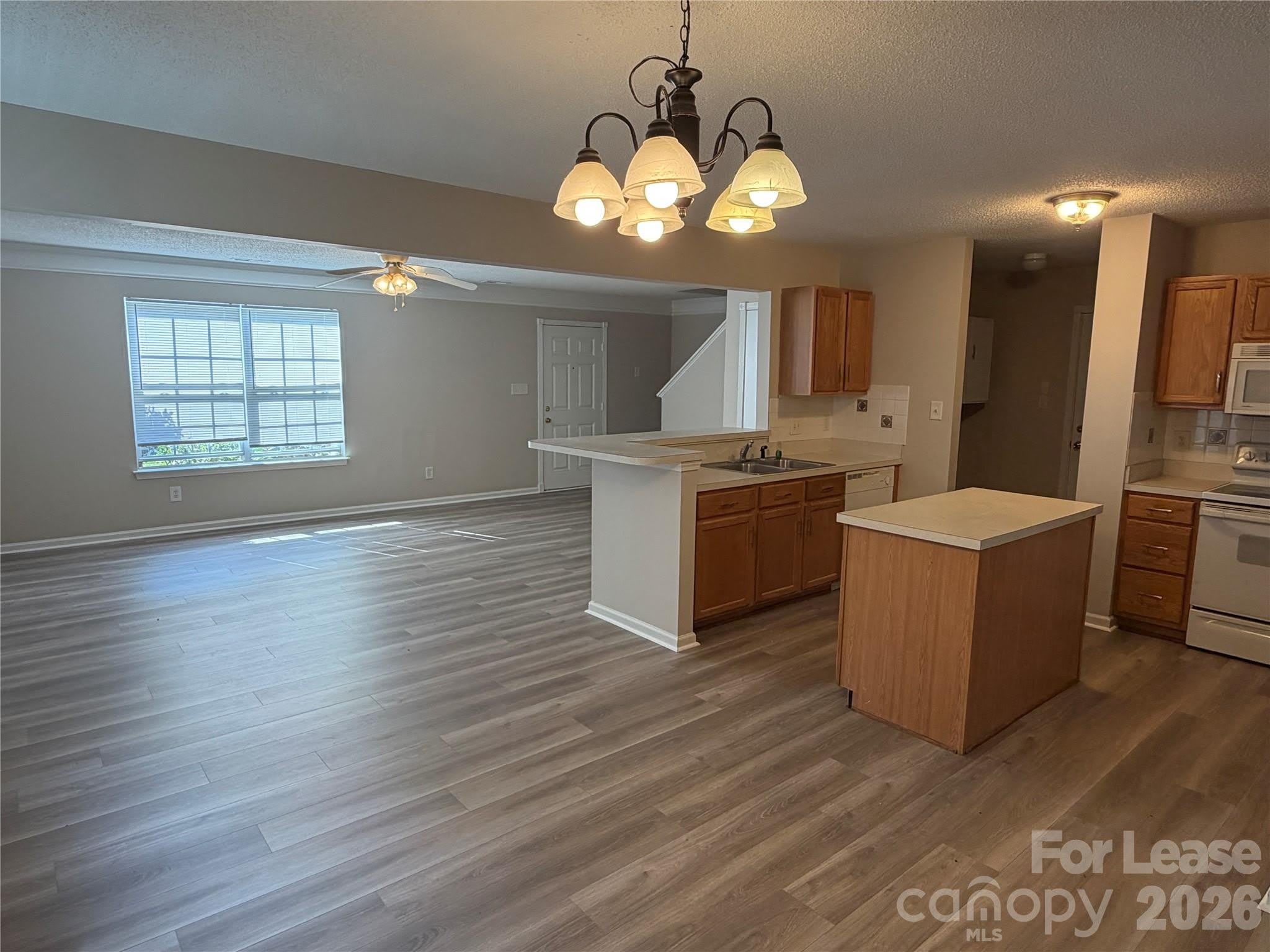 137 Camforth Drive – photo 4