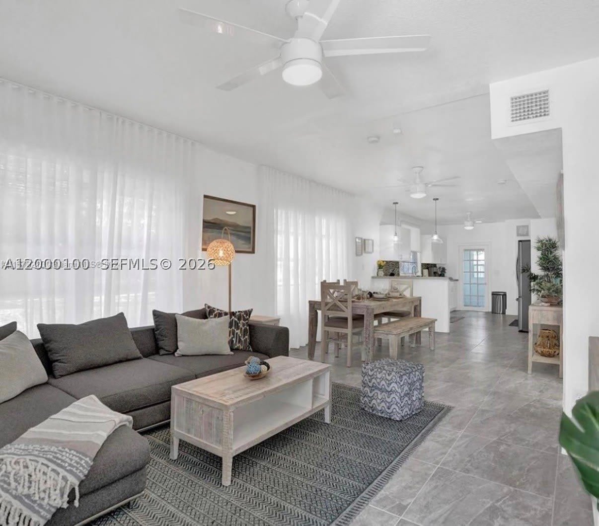 2501 NE 181st St – photo 1