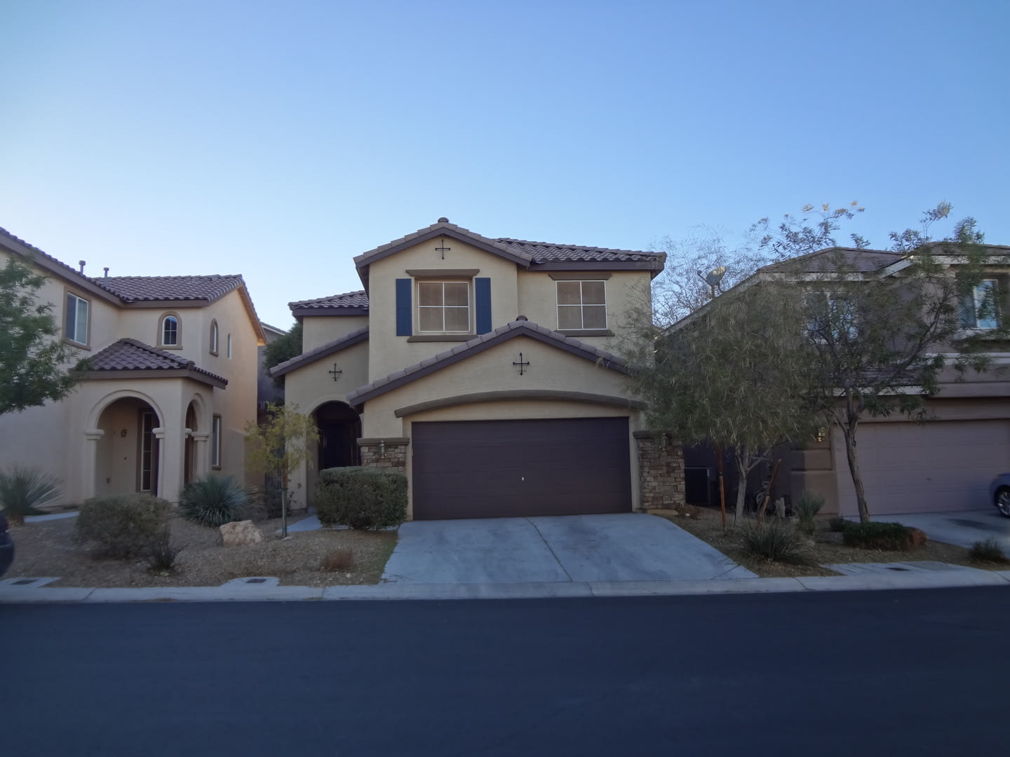 BEAUTIFUL 2,022 SQ. FT. HOME HAS 4 BEDROOM, 2.5 BATHROOM, 2 CAR GARAGE – photo 1