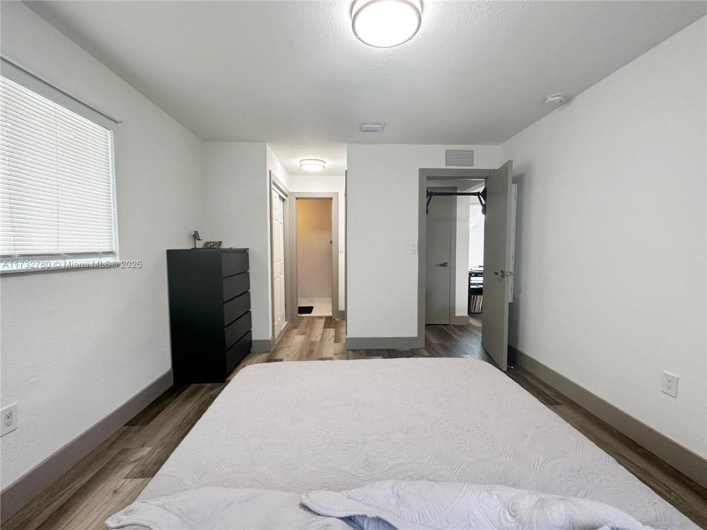 6390 Park St – photo 4