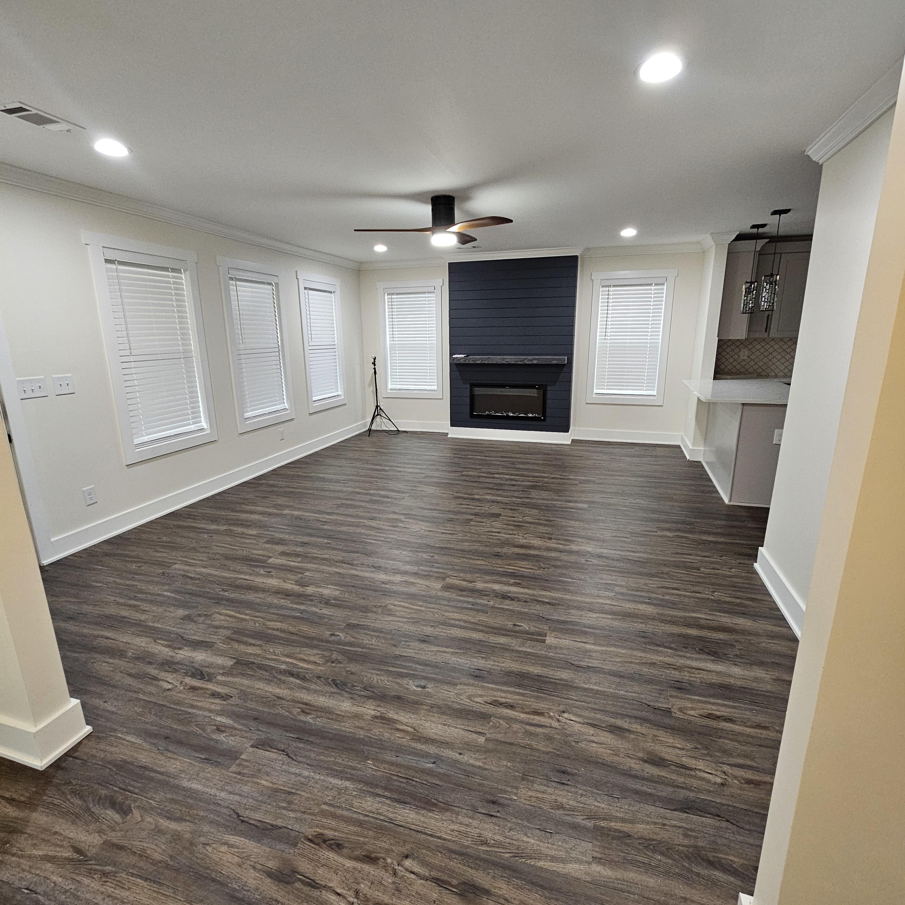 438 Griffin Street Northwest – photo 2