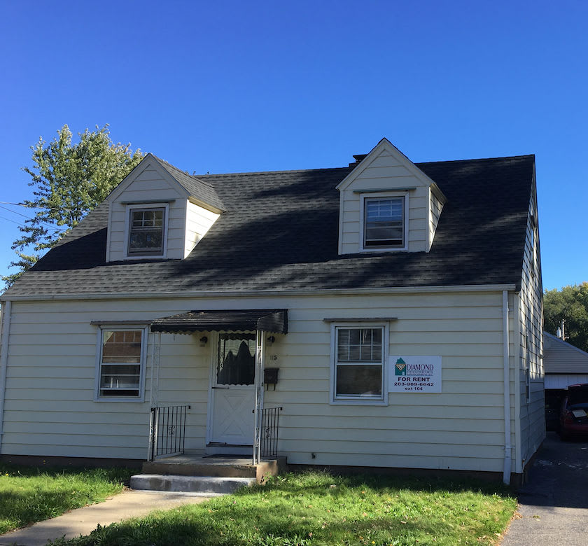 Single Family Home with Large Yard 4 bedrooms! – photo 3
