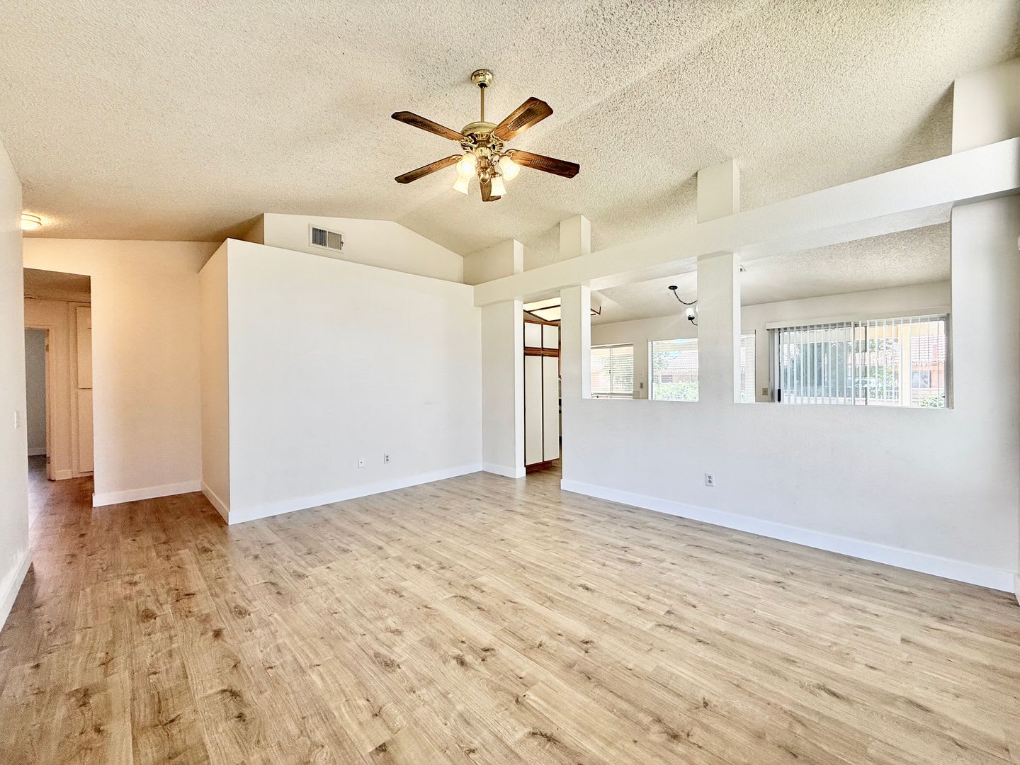 AVAILABLE NOW! 3 Bedroom 2 Bathroom Home in Golden Sun Estates! – photo 3