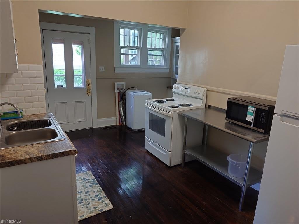 301 Spring Street – photo 2