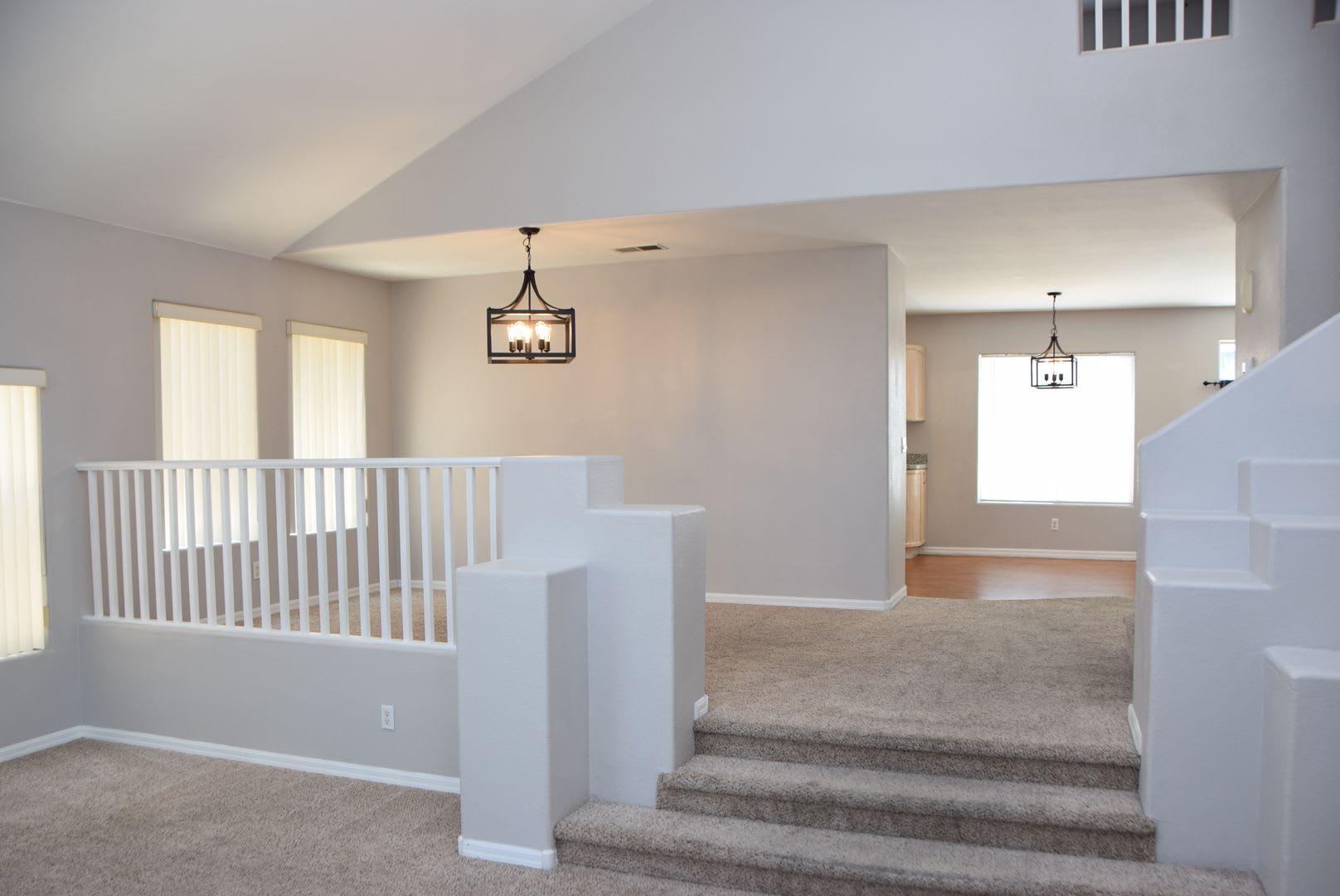 4 Bedroom 2 5 Bath Beauty In The Northwest Of Las Vegas – photo 4