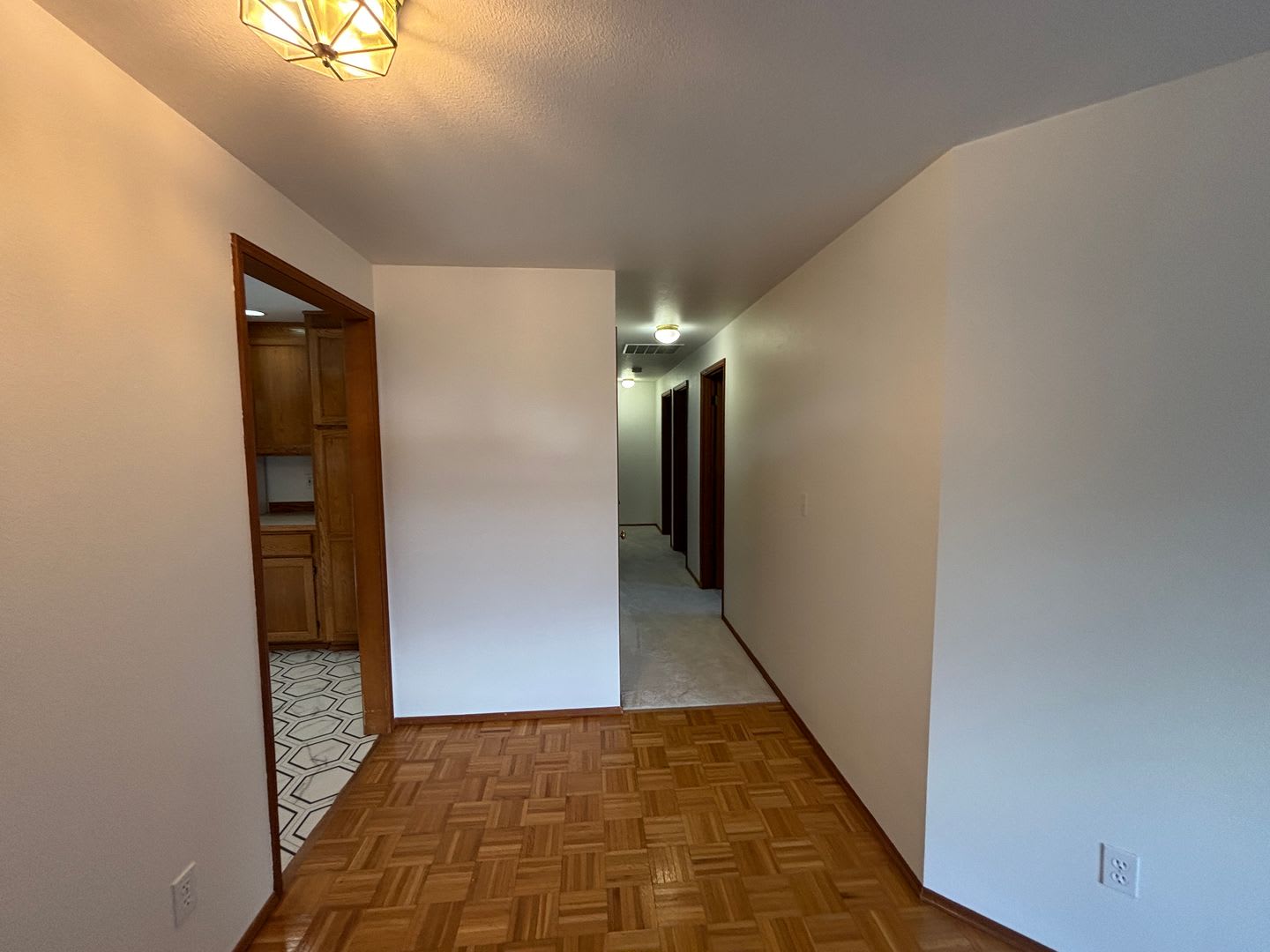 Recently updated Lynnwood Rambler in a quiet cul-de-sac – photo 5