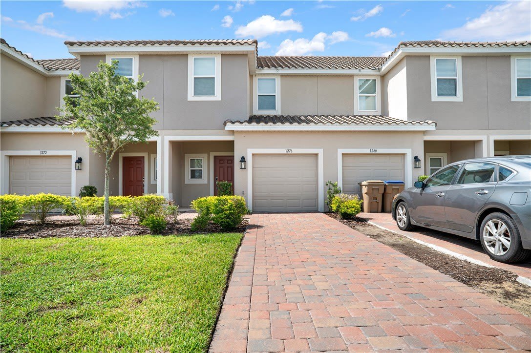 1276 Lago Vista Court – photo 1