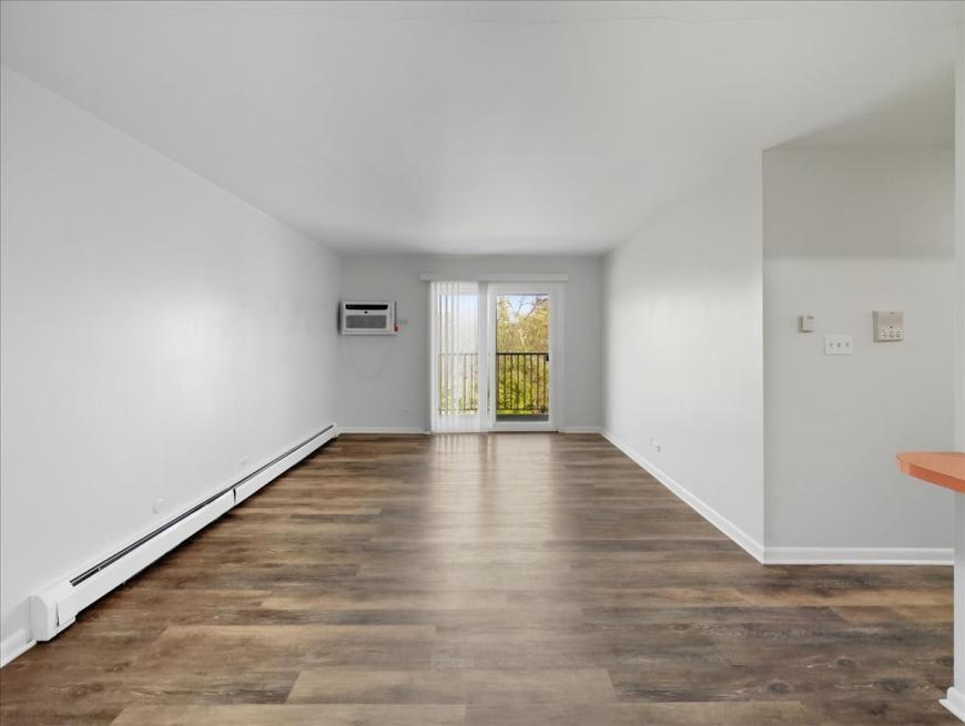 126 W Washington St. – photo 4