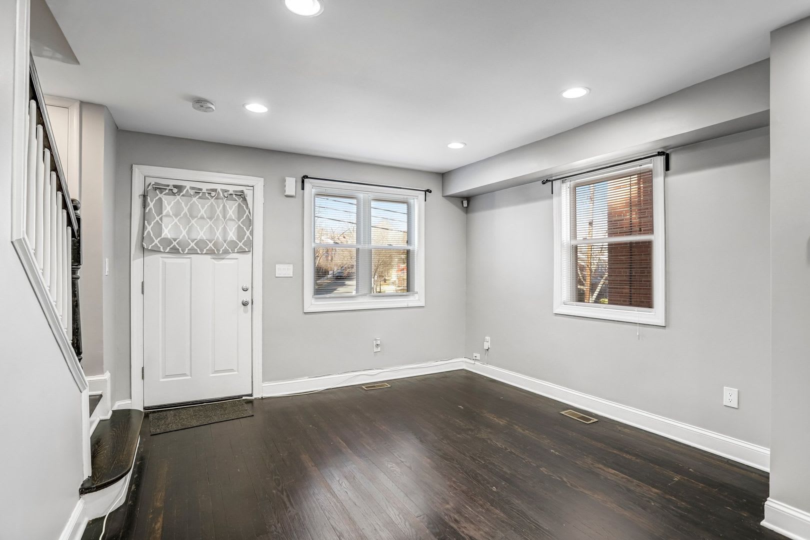 Bright and Beautiful Benning Ridge Abode – photo 3