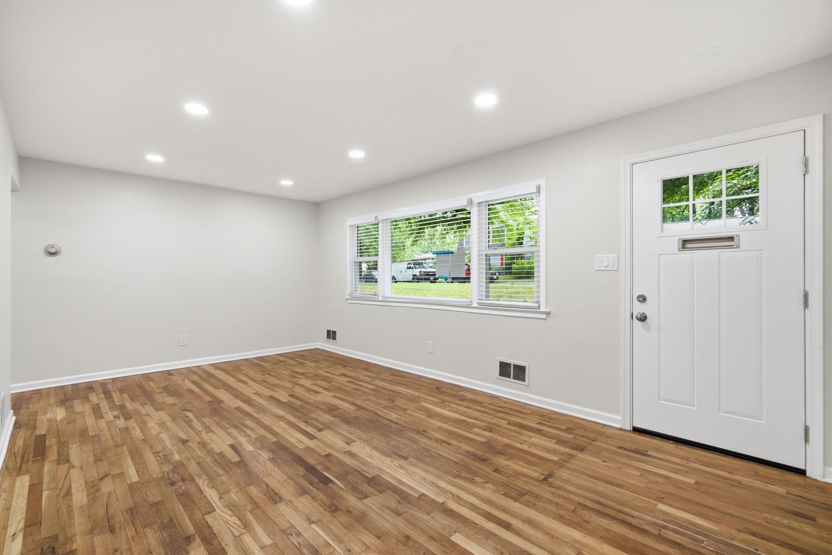 3BR/2BA – photo 2