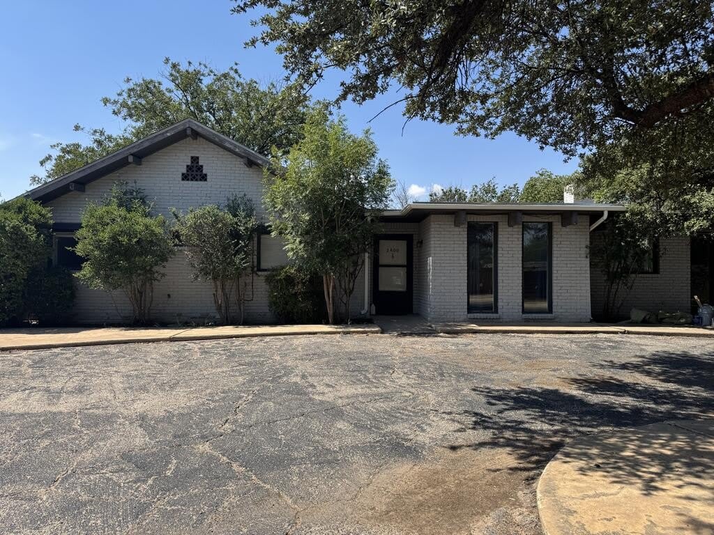 2400 W Golf Course Rd – photo 1