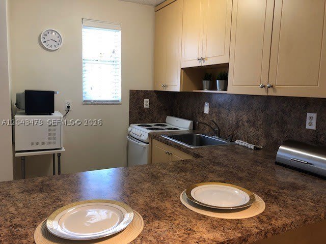 2385 Nw 11Th St – photo 4