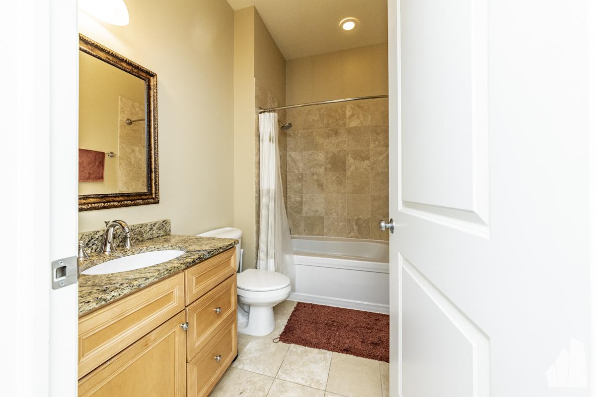 1815 N Milwaukee – photo 4