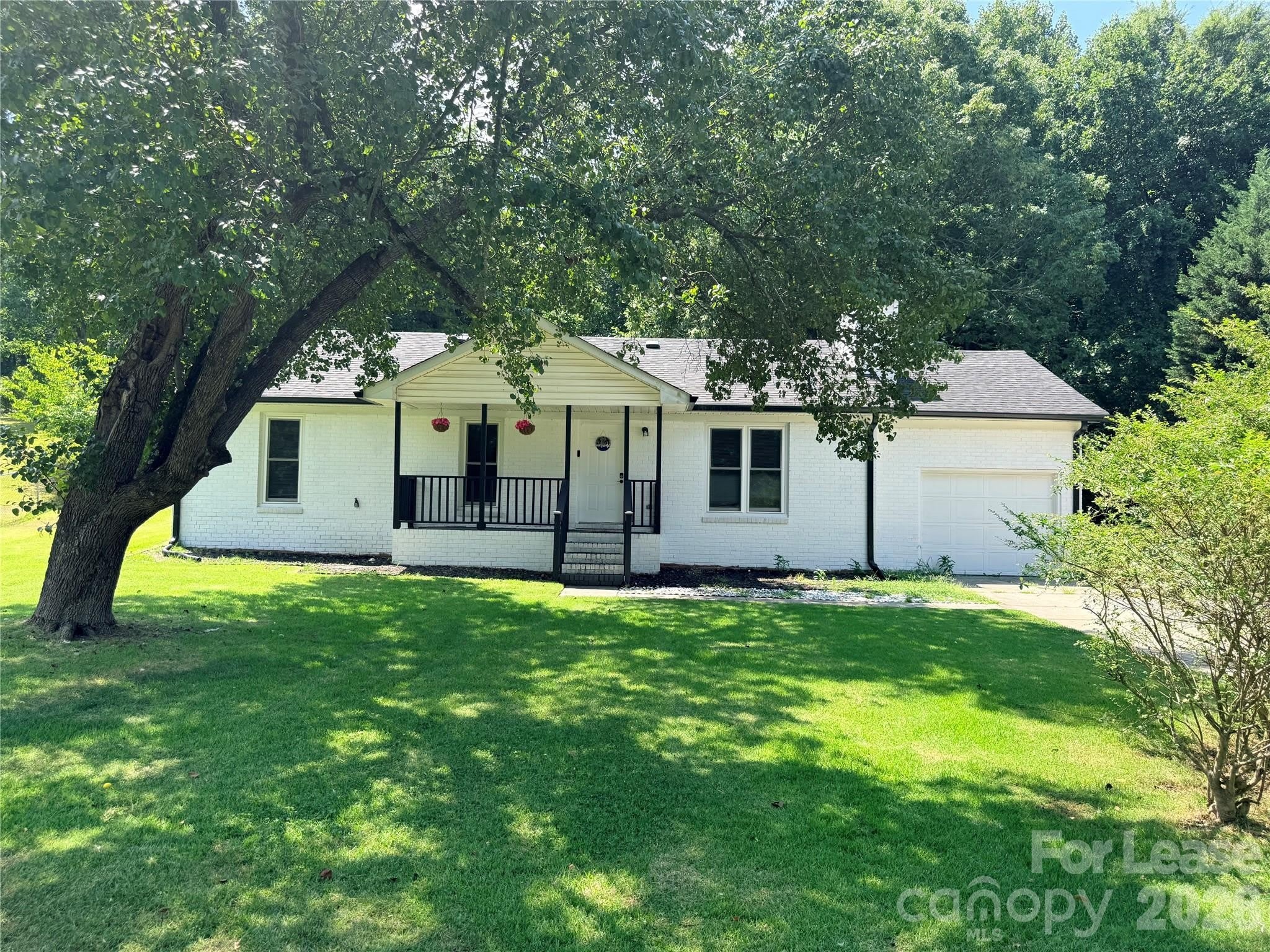 5819 Woodrock Court – photo 1