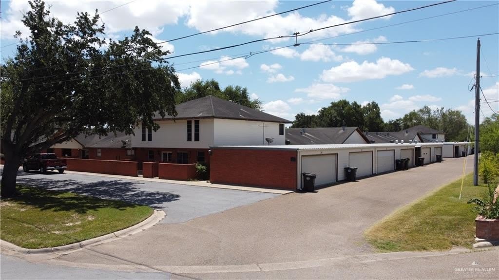 1303 W 3rd Street – photo 3