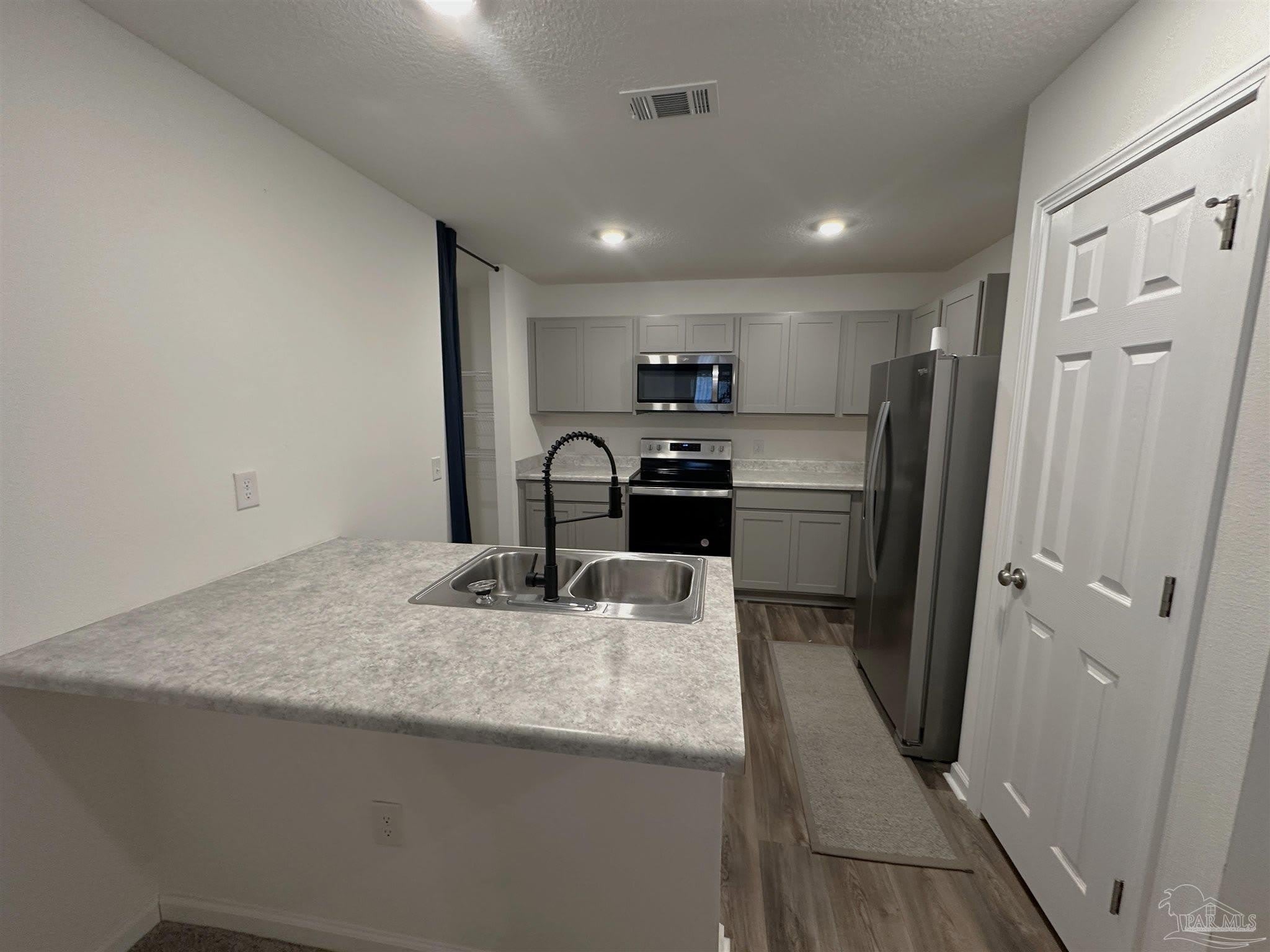 8752 Schooner Ln – photo 4
