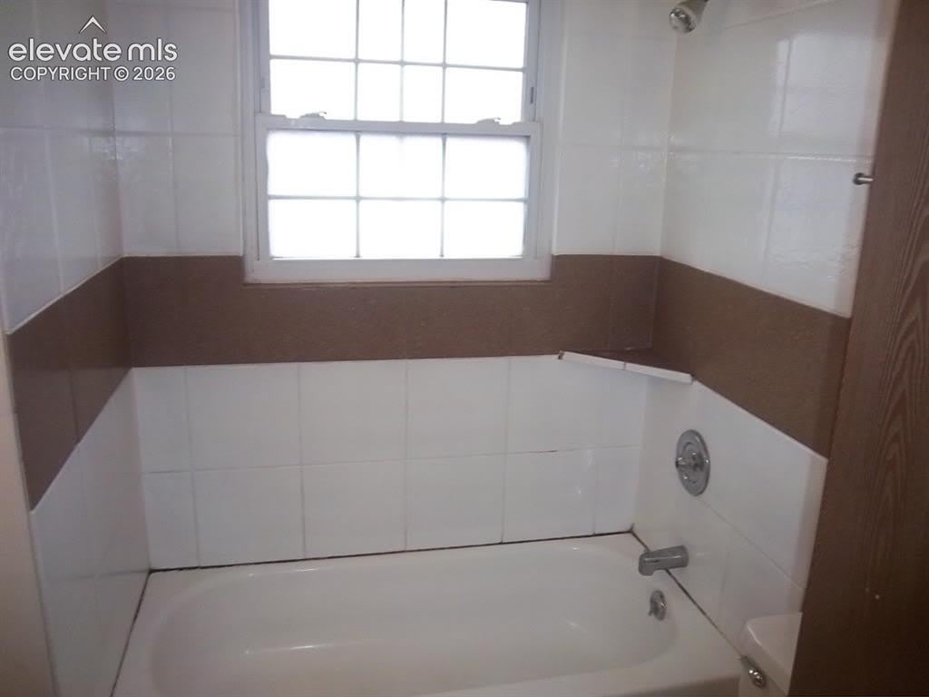 2103 Lelaray Street – photo 5