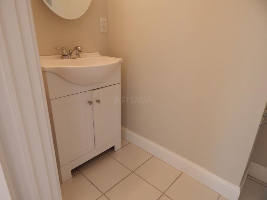 50 Springfield St. – photo 3