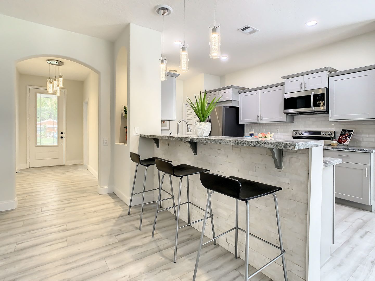 Beautifully Remodeled Citrus Park House – photo 3
