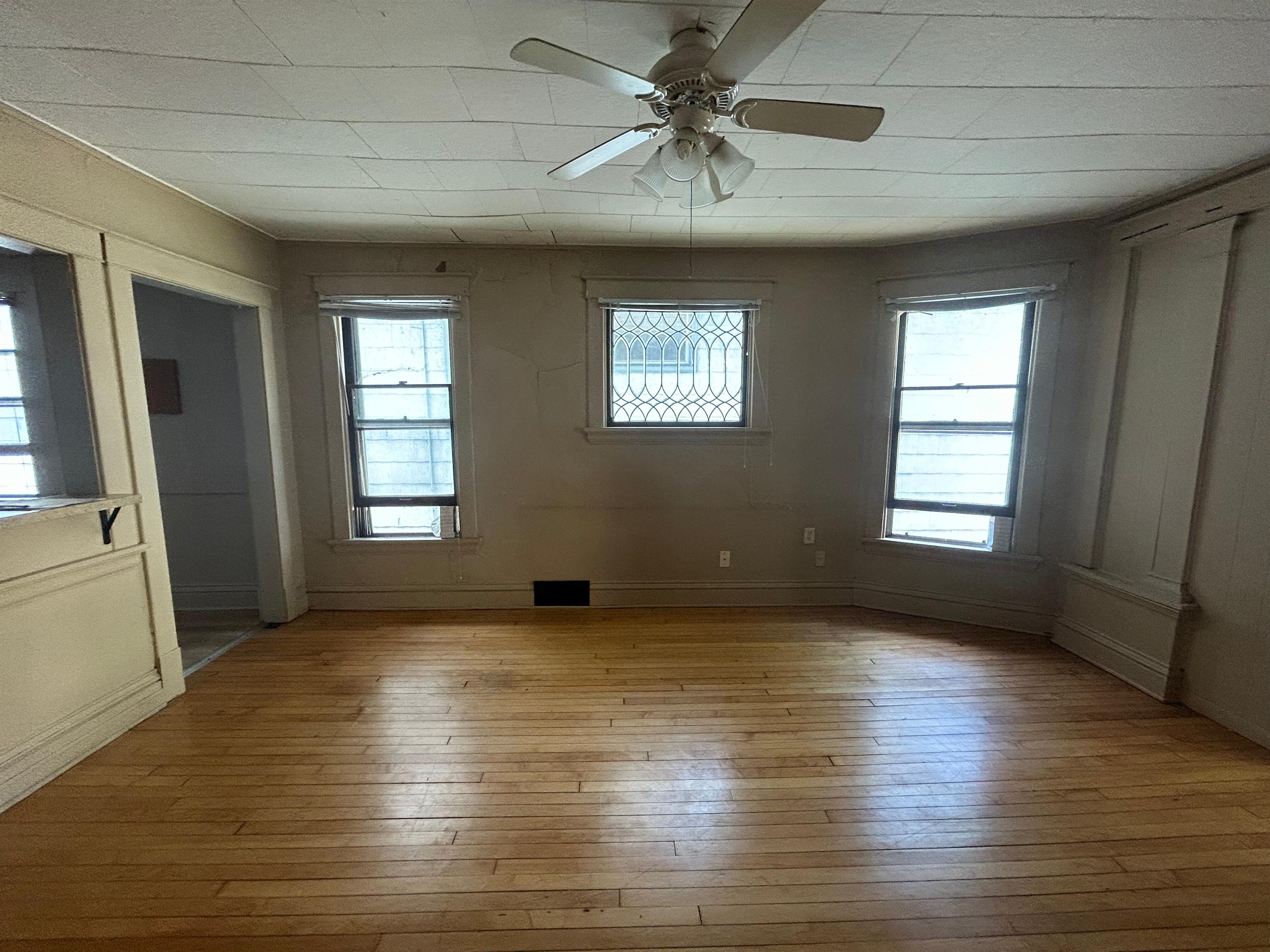 114 South Blair Street – photo 2