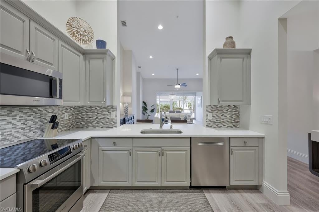 831 Sailaway Ln – photo 4