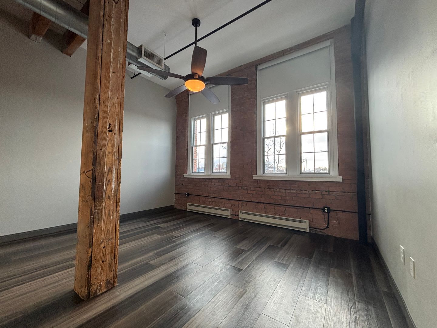 Oak Knitting Mill Apartments – Franklin Square Available – photo 1
