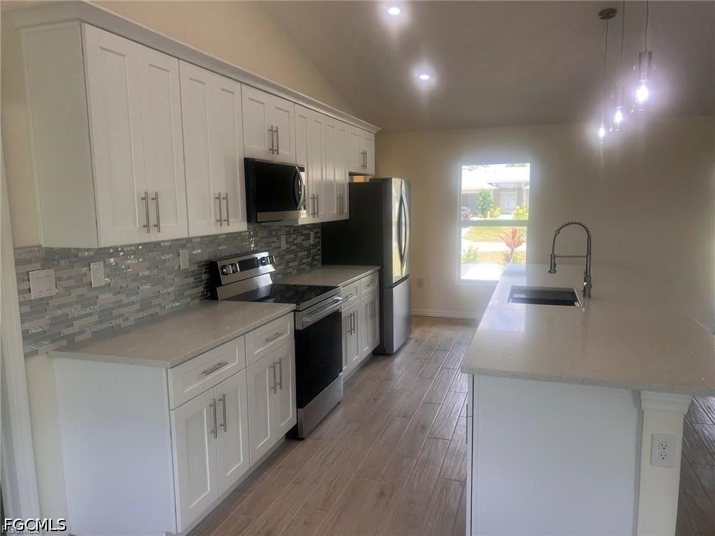 1210 NE 14th Avenue – photo 2
