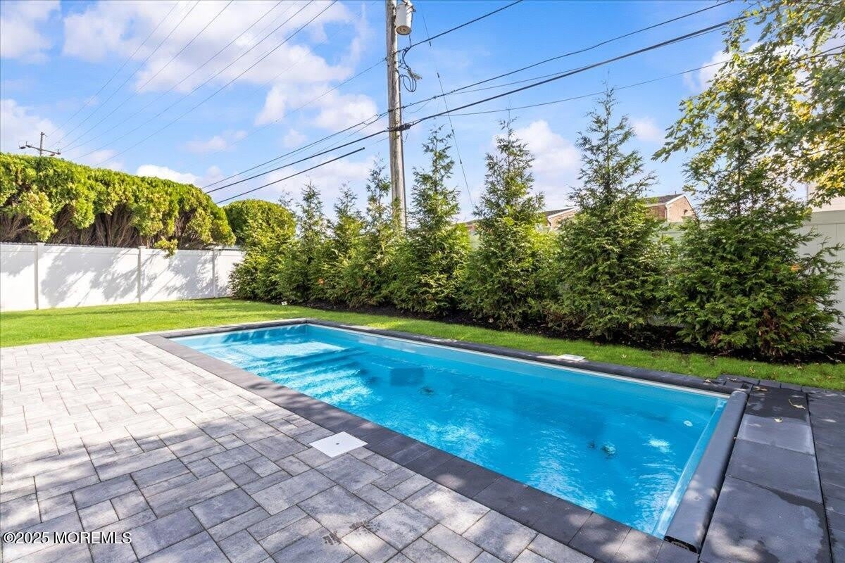 1608 East Street – photo 5