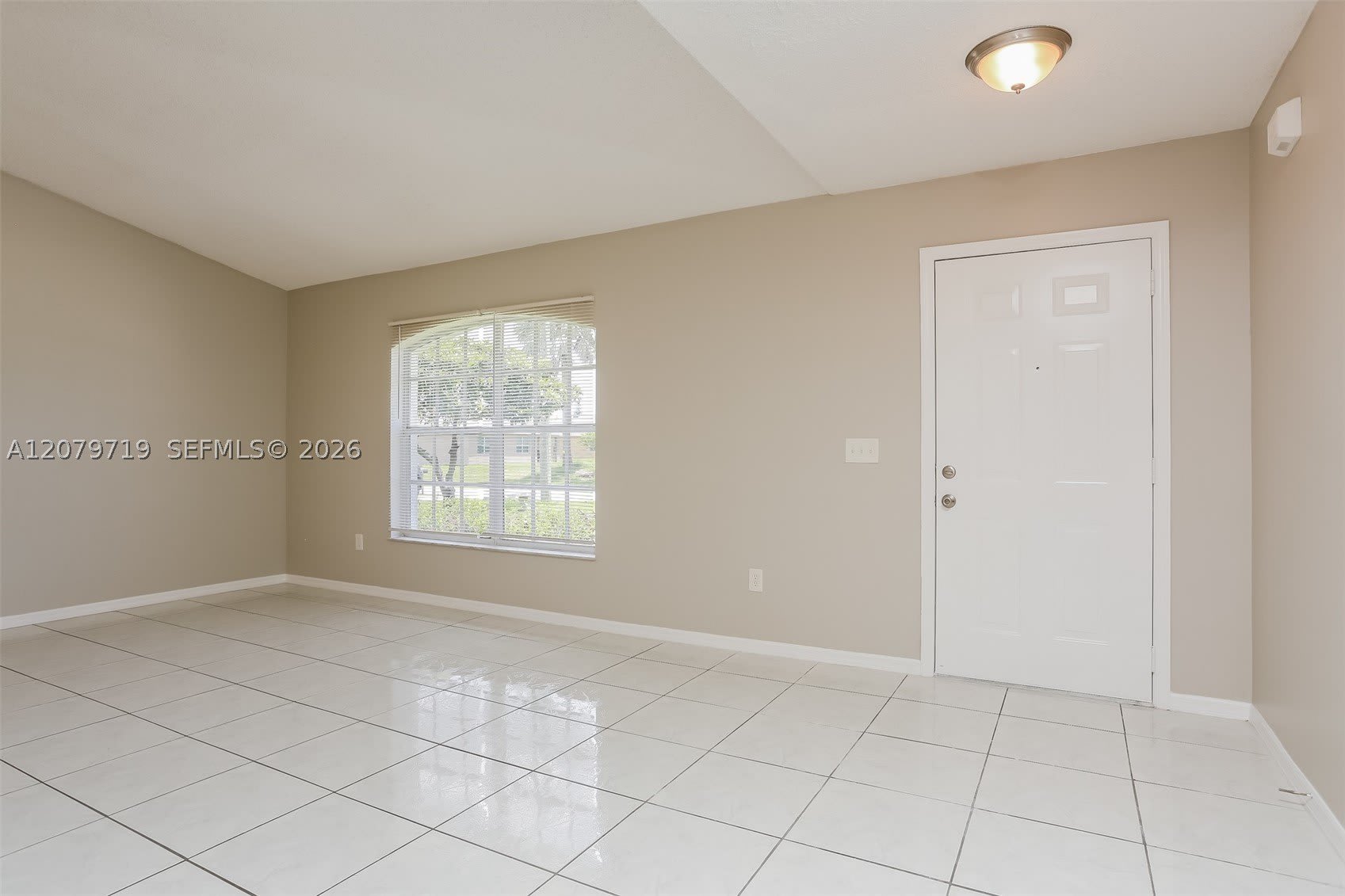 2514 SW Monterrey Ln – photo 4