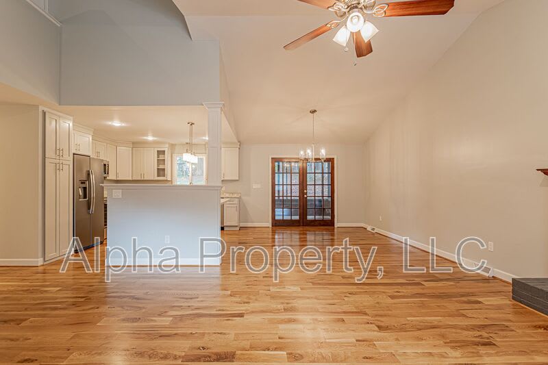108 Duquesne Dr – photo 5