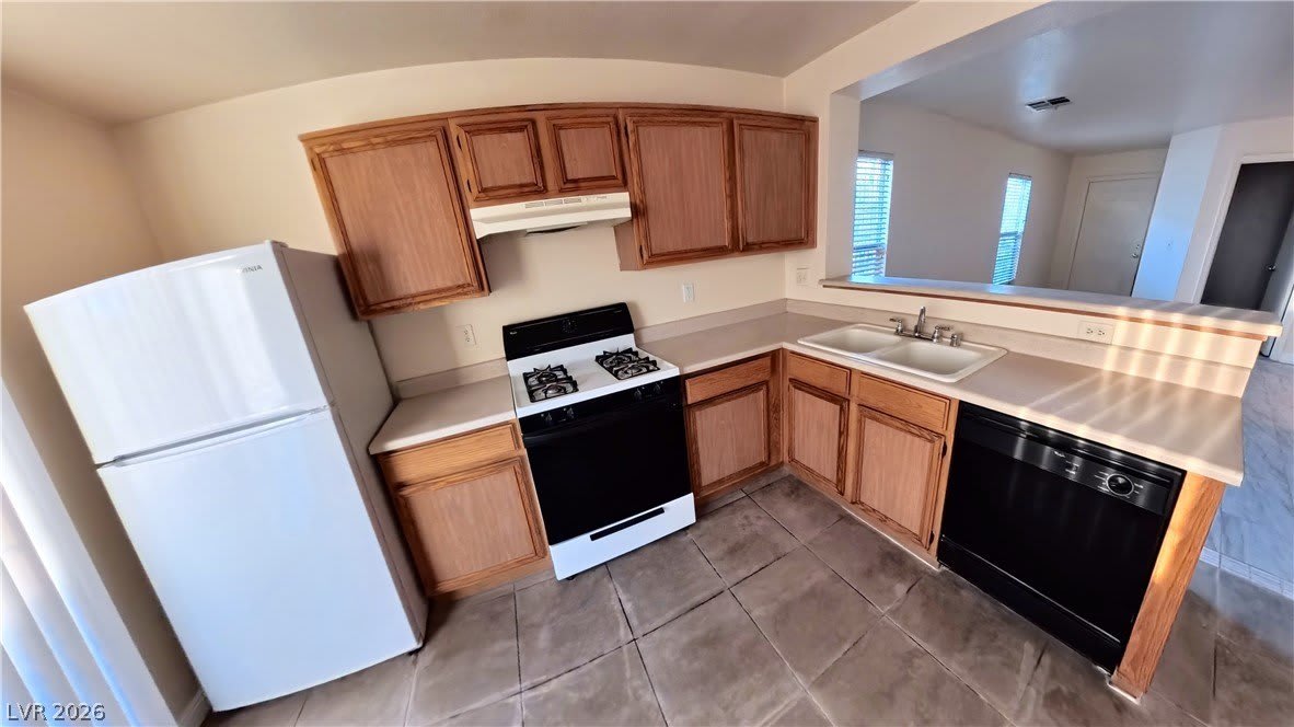 5591 Doubleday Street – photo 5