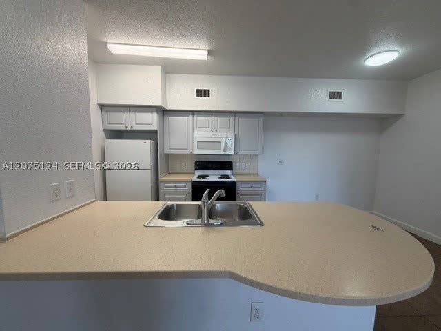 2210 Hammock Square Drive – photo 3