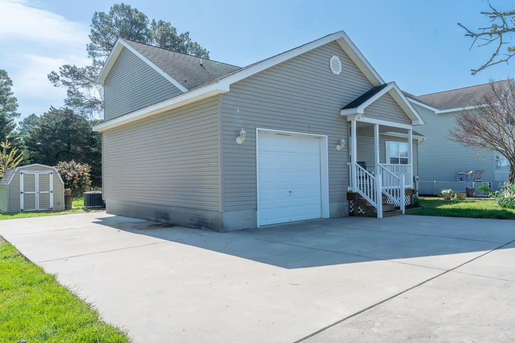 2247 PIKE DR – photo 2