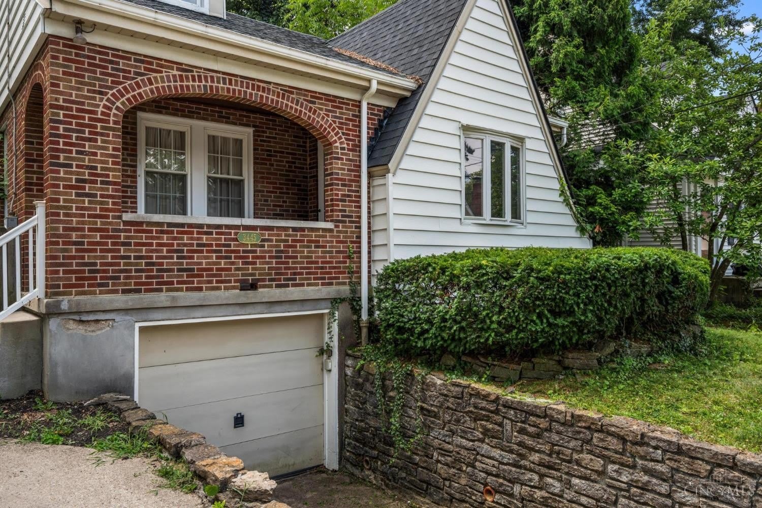 3445 Oak View Place – photo 4