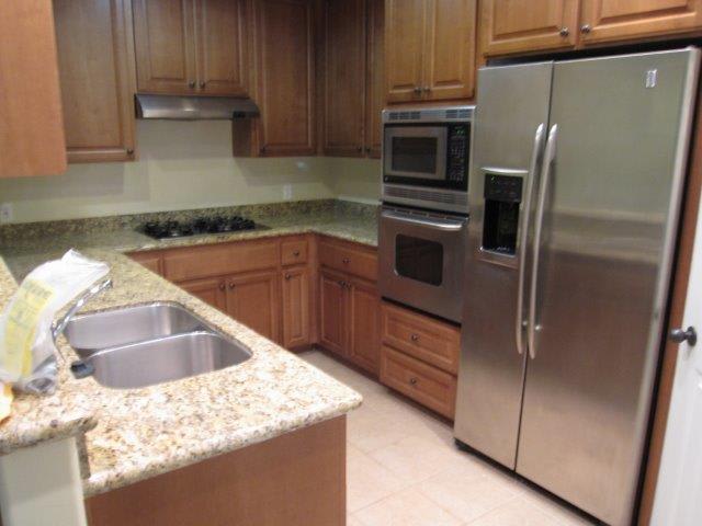 3 Bedroom Townhome with Rooftop Deck in Pacific Beach – photo 4