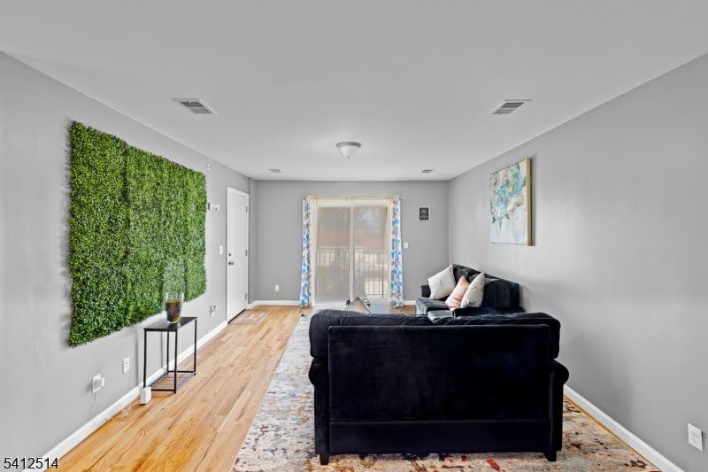 73 Winans Ave – photo 4