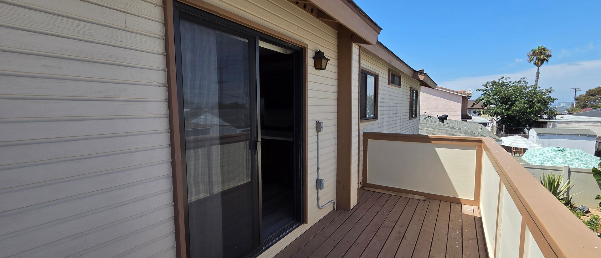 2-Bed, 1-Bath w/1-Car Garage, Fenced Yard – photo 5