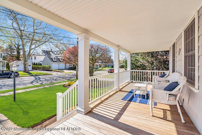 1405 4Th Avenue – photo 2