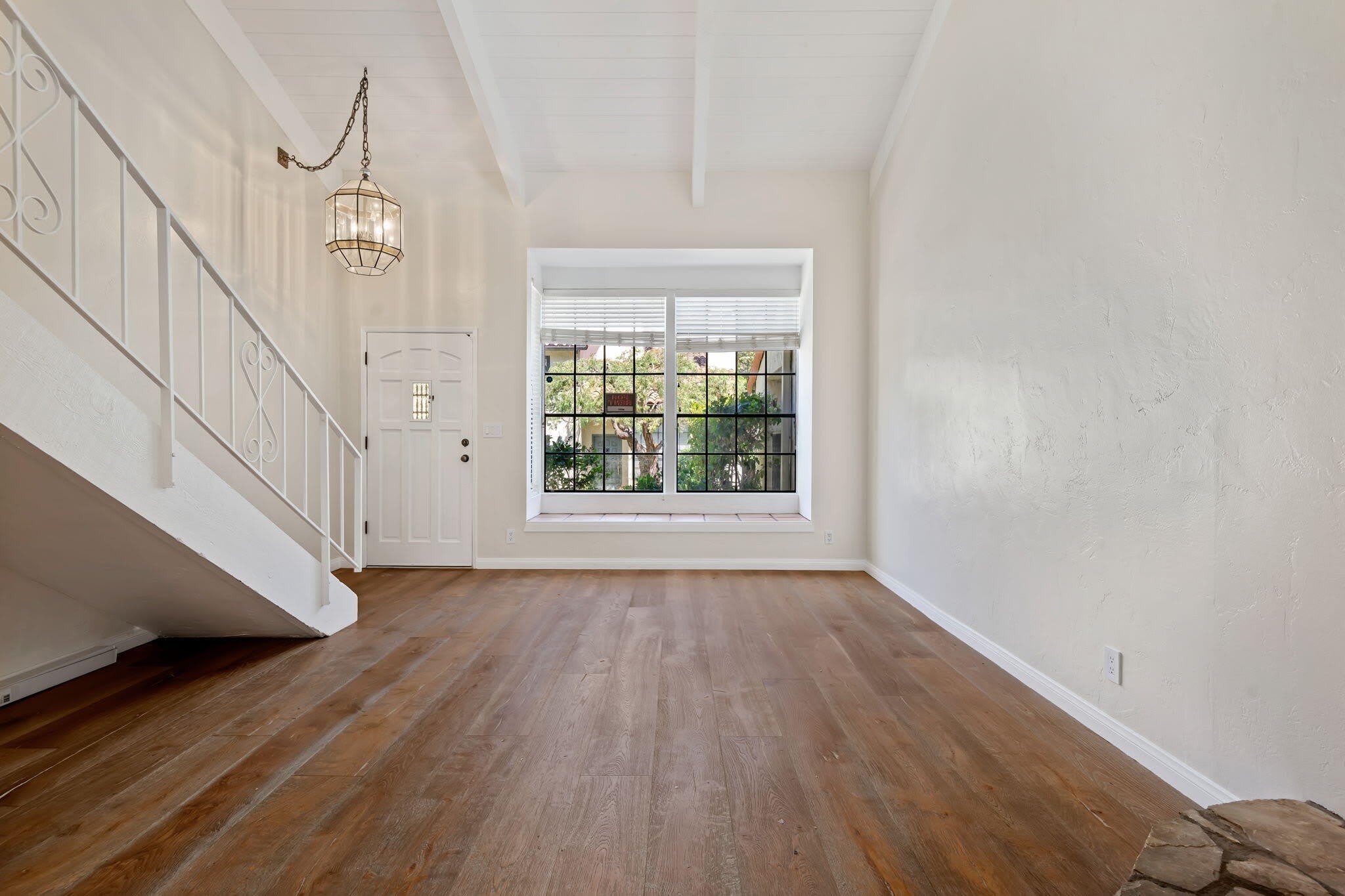 1942 N Jameson Lane – photo 4