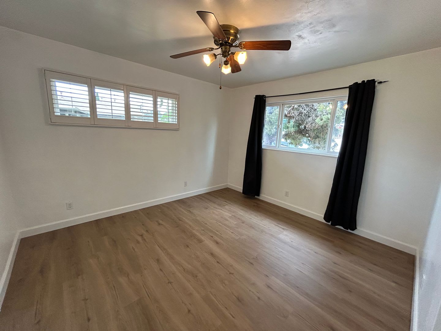 5 Bedroom, 3 Bath in College Area!! – photo 5