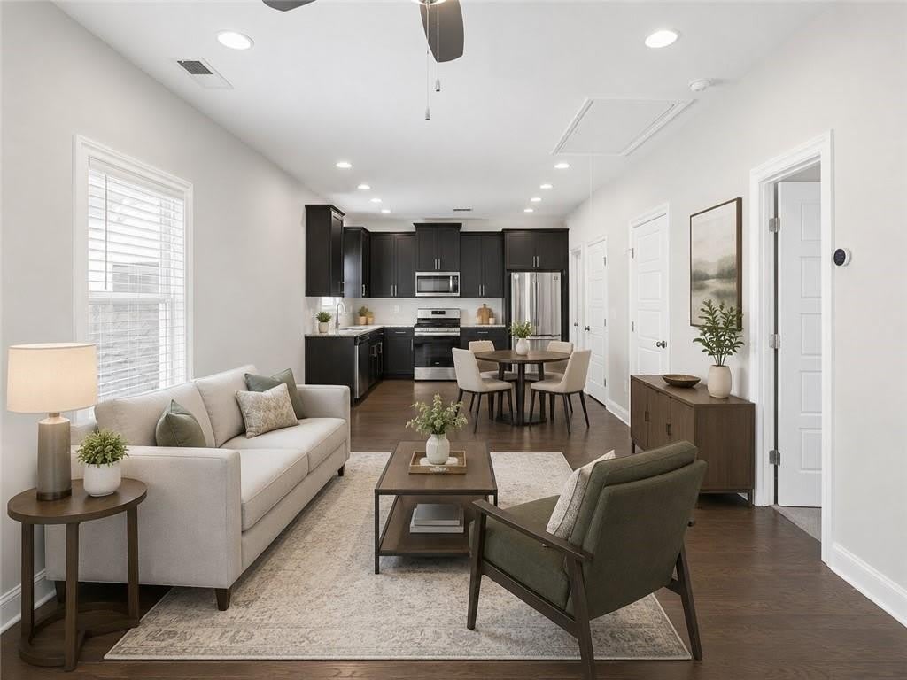 1821 Sanford Drive NW – photo 3