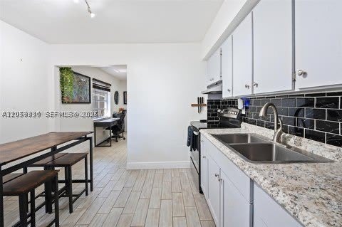 5120 SW 26th Ave – photo 2